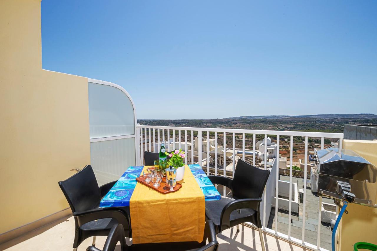 Summer Breeze Apartment With Panoramic Terrace - By Getawaysmalta Mellieħa Eksteriør bilde