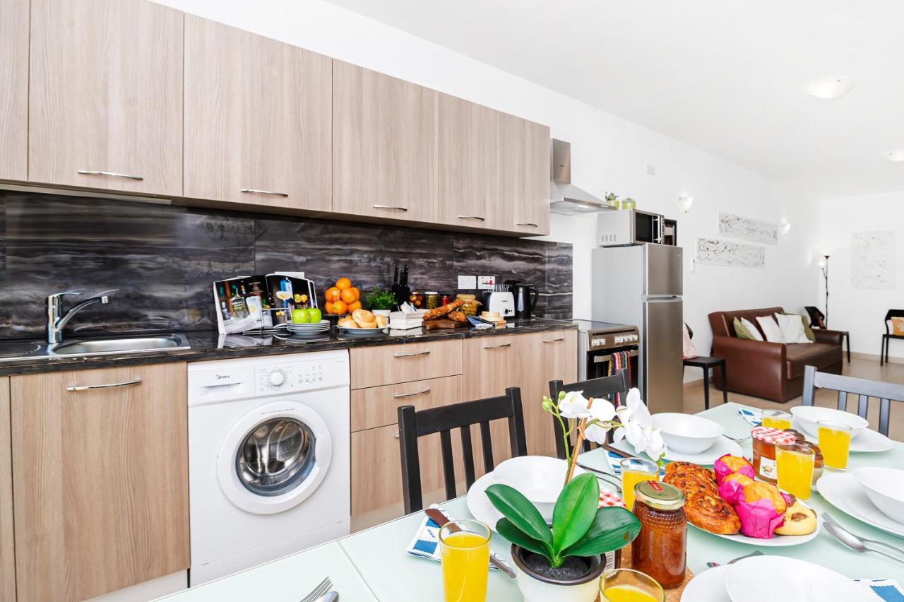 Summer Breeze Apartment With Panoramic Terrace - By Getawaysmalta Mellieħa Eksteriør bilde